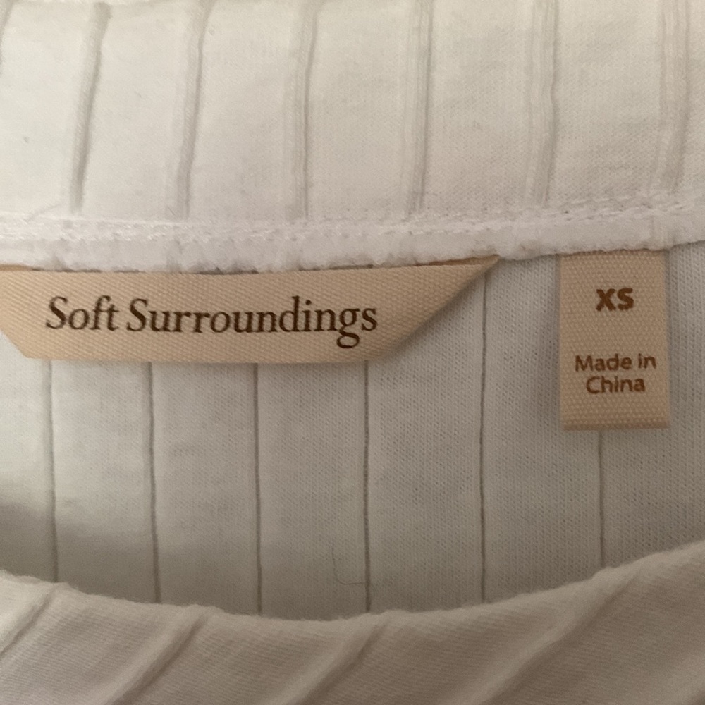 Soft Surroundings white tunic - Picture 7 of 10